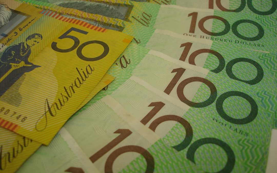 Australia bans cash over $10,000 – a move to a cashless society?